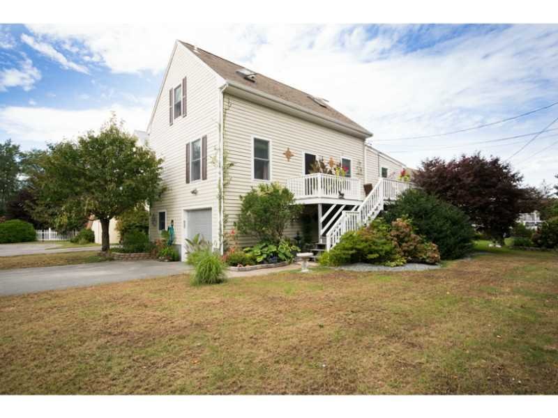 24 Raynham Ave, Portsmouth, RI 02871 - photo 1
