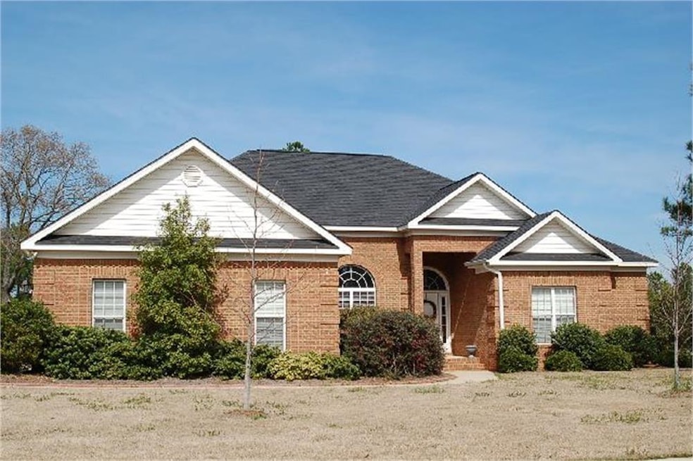 208 Bellemeade Cir, Warner Robins, GA 31088 - photo 1