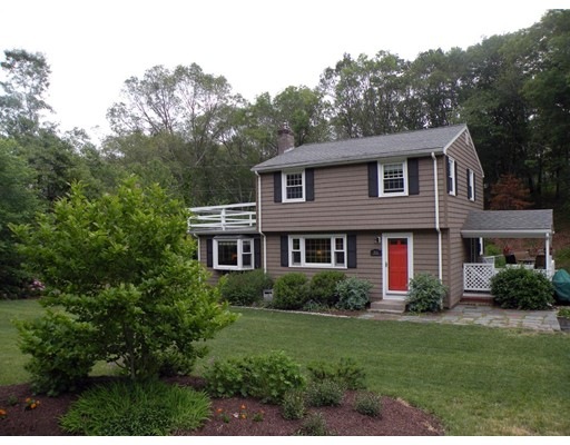 386 Thurston St, Wrentham, MA 02093 - photo 1