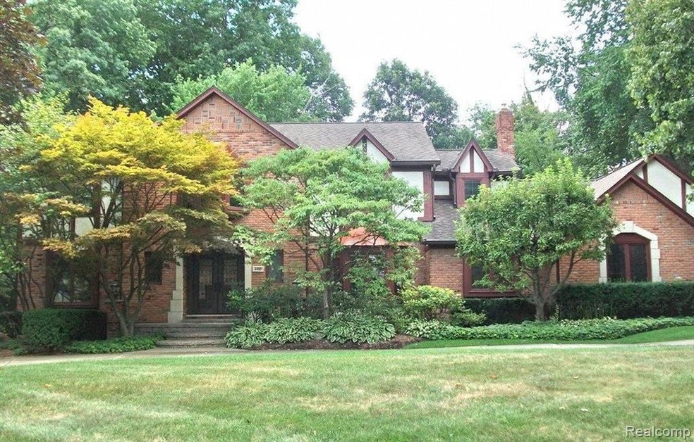2997 Woodcreek Way, Bloomfield Hills, MI 48304 - photo 1