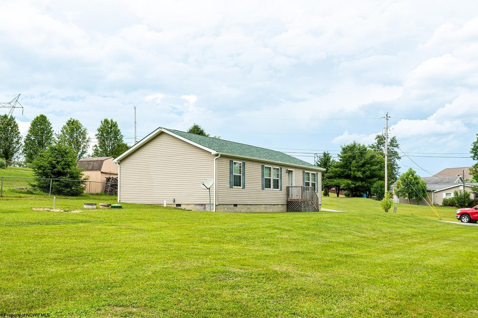 39 Whipkey Ln, Morgantown, WV 26508 - photo 1