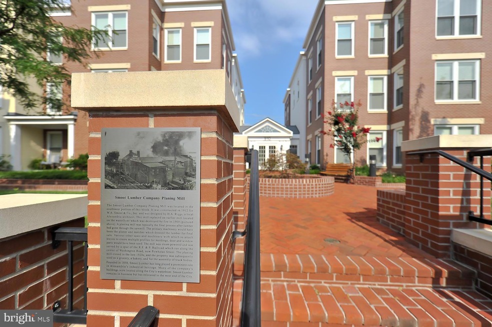 910 Powhatan St unit 306N, Alexandria, VA 22314 - photo 1