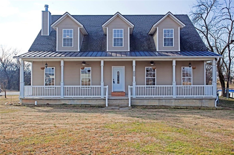 Beautiful front porch!