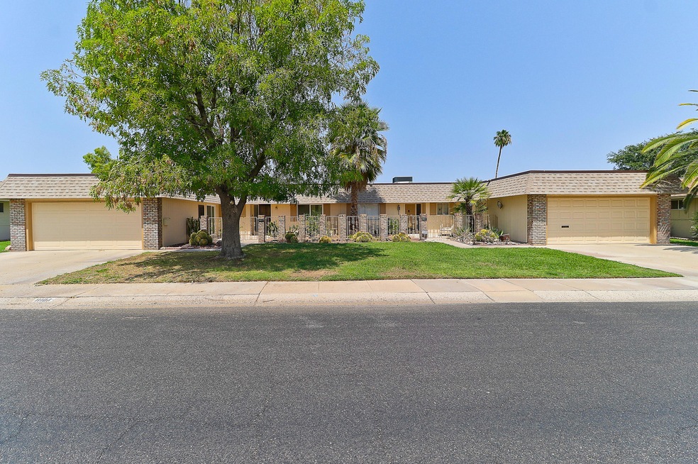 11104 W Cameo Dr, Sun City, AZ 85351 - photo 1