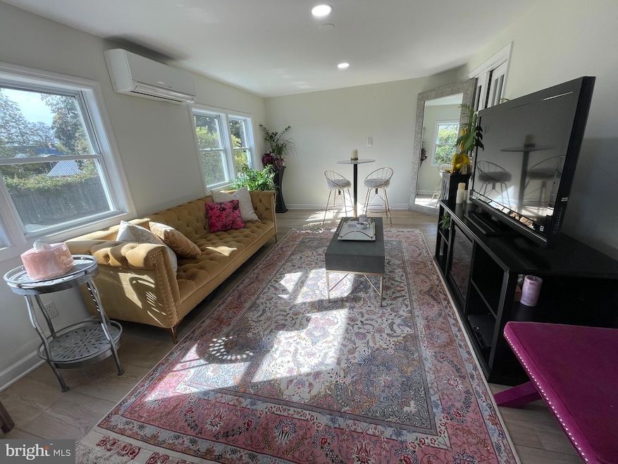 304 Anderson Ave, Rockville, MD 20850 - photo 1