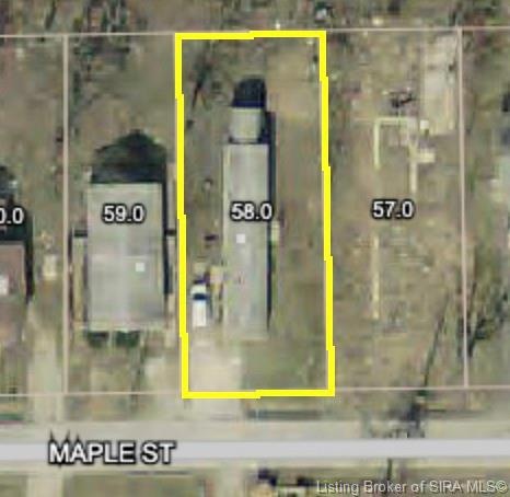 524 W Maple St, Austin, IN 47102 - photo 1