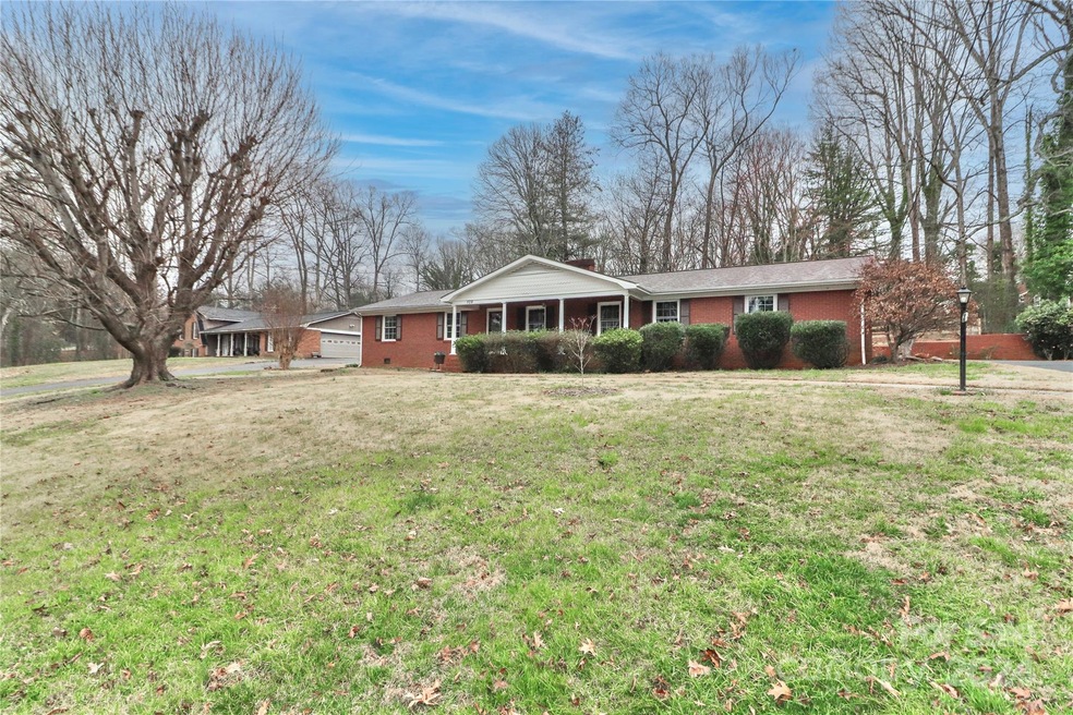 528 Stoneybrook Rd, Statesville, NC 28677 - photo 1