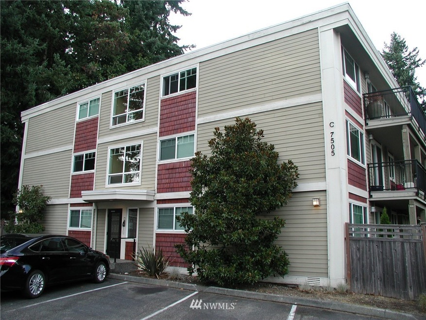 7505 212th St SW unit C302, Edmonds, WA 98026 - photo 1