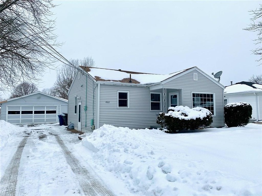 4022 40th St, Des Moines, IA 50310 - photo 1