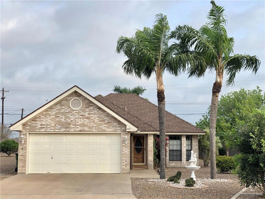 945 Katrin Dr, Alamo, TX 78516 - photo 1