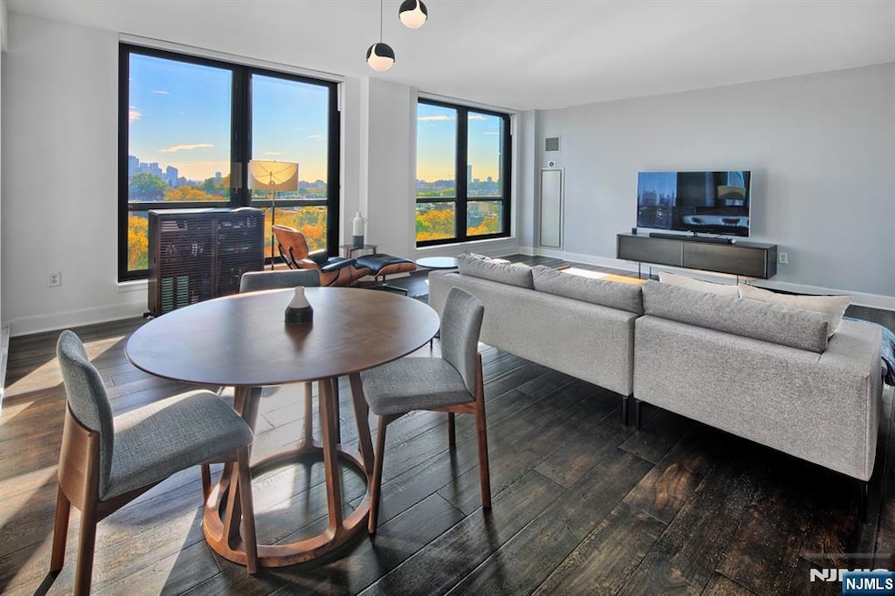 1025 Maxwell Ln unit 1104, Hoboken, NJ 07030 - photo 1