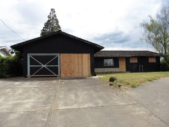 2356 E McAndrews Rd, Medford, OR 97504 - photo 1