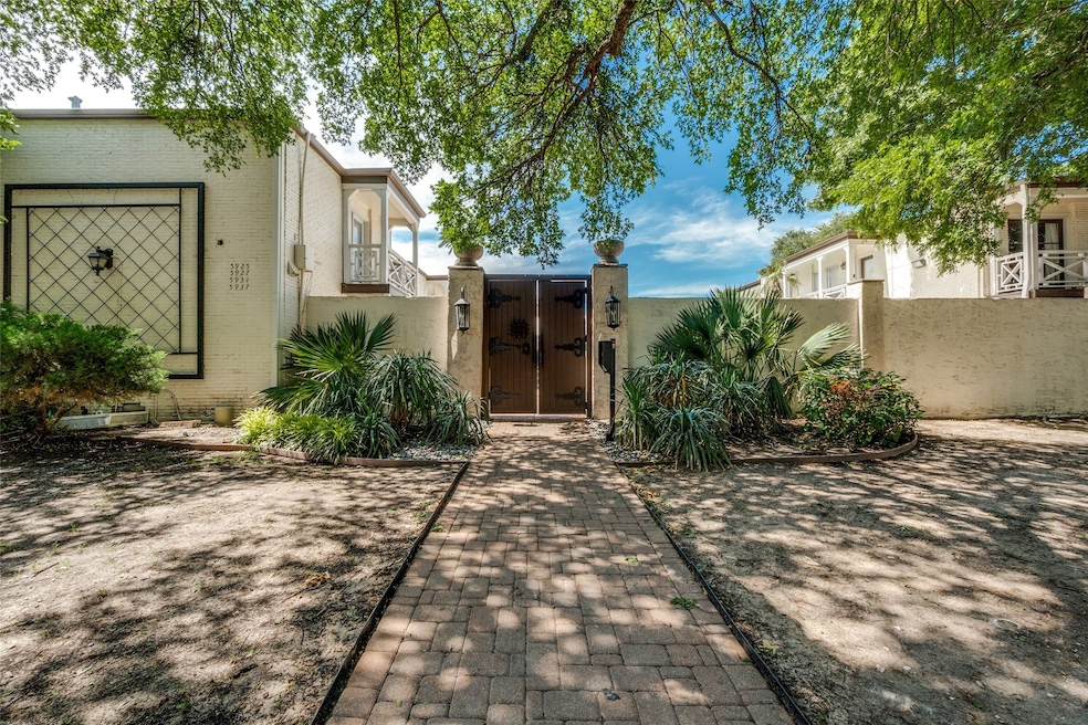 For Sale $253,000 • Co-Listing Agent