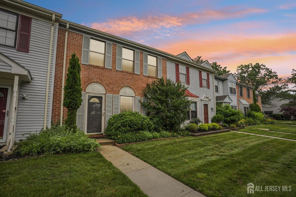 For Sale $519,000