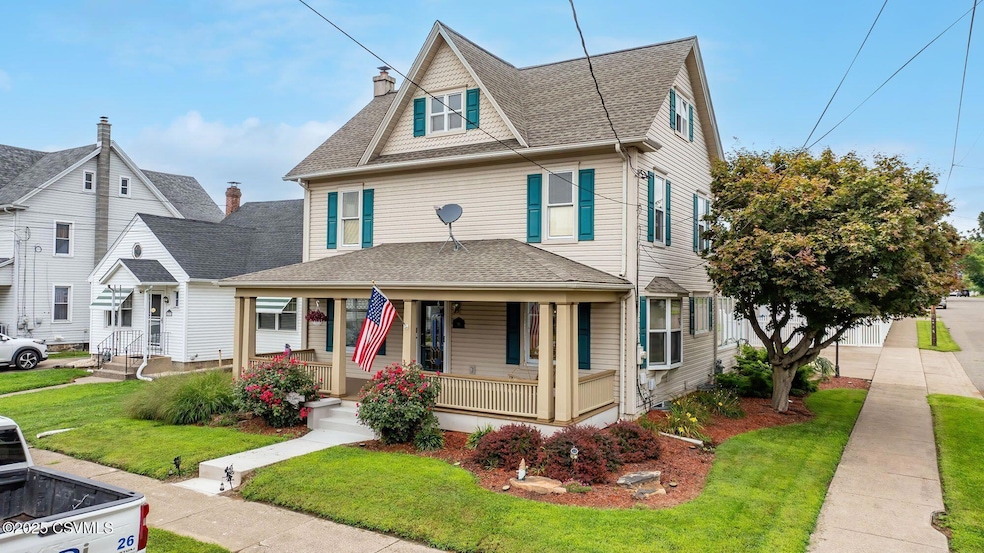 543 E 5th St, Nescopeck, PA 18635 - photo 1