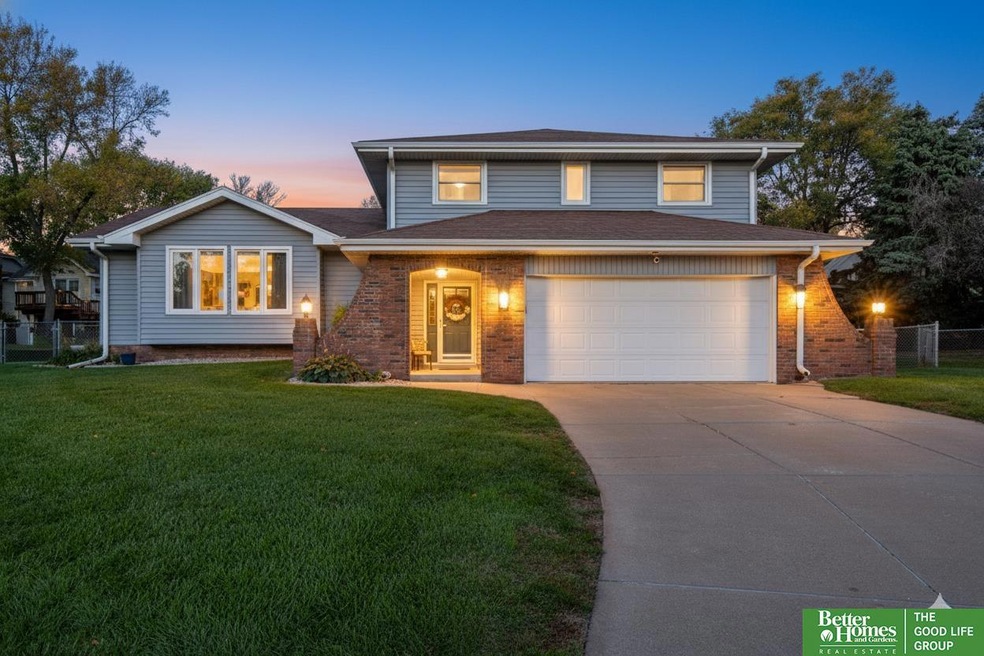 15219 Dorcas Cir, Omaha, NE 68144 - photo 1