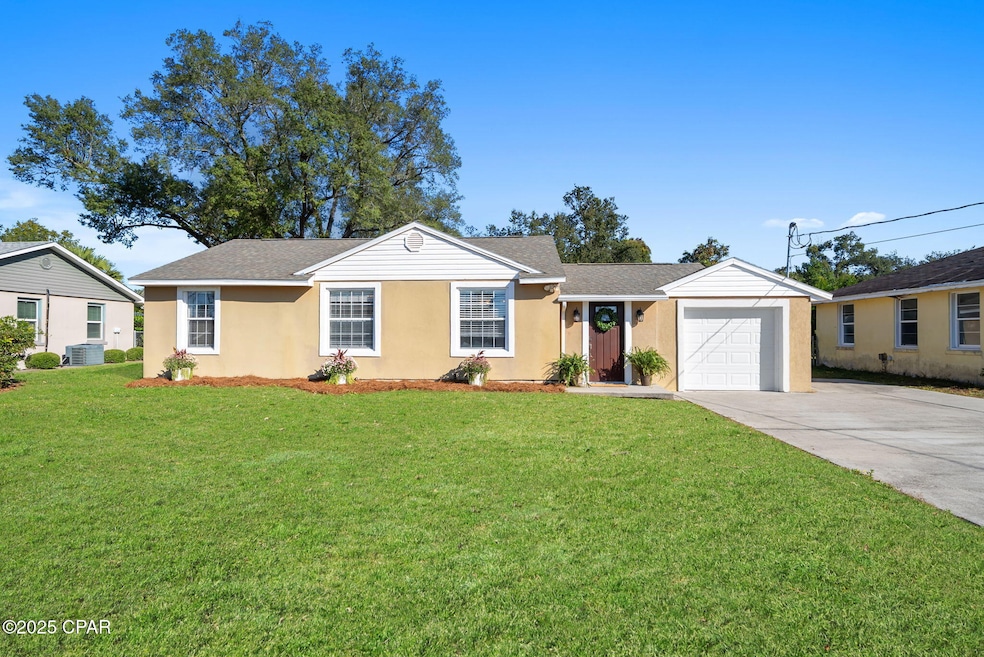 440 S Macarthur Ave, Panama City, FL 32401 - photo 1