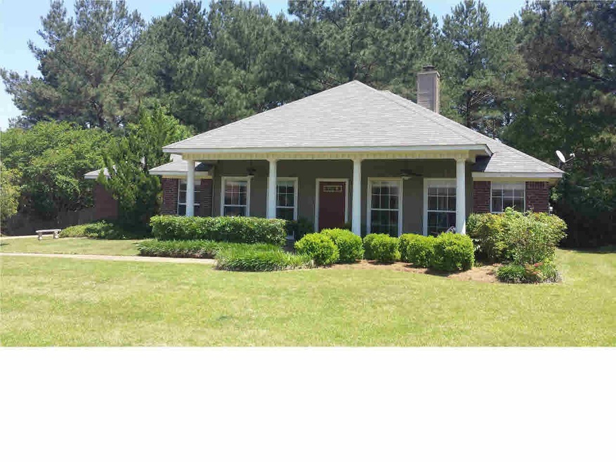 926 Eagles Nest Dr, Byram, MS 39272 - photo 1