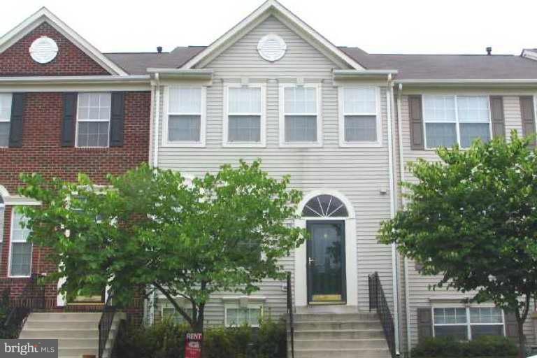 8270 Humphrey Ln, Manassas, VA 20109 - photo 1