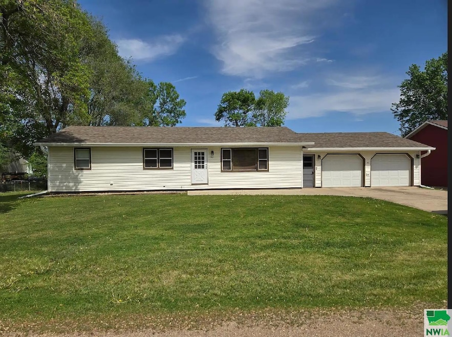 For Sale $215,000 • Co-Listing Agent