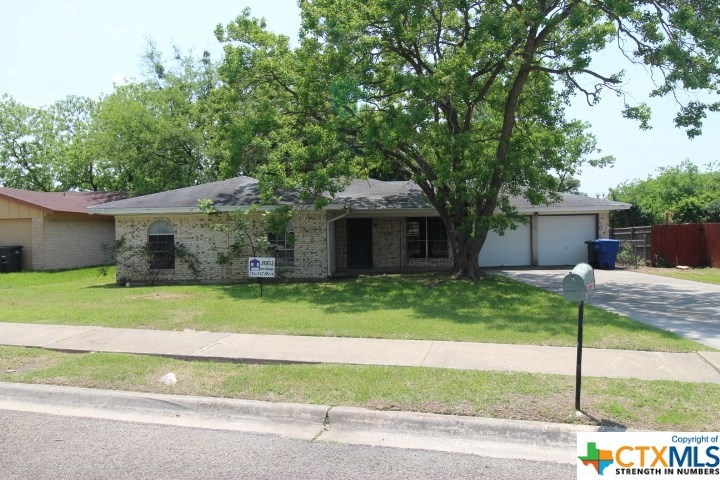 906 Holly St, Copperas Cove, TX 76522 - photo 1
