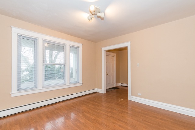 223 Sherman Place unit 1, Waukegan, IL 60085 - photo 1