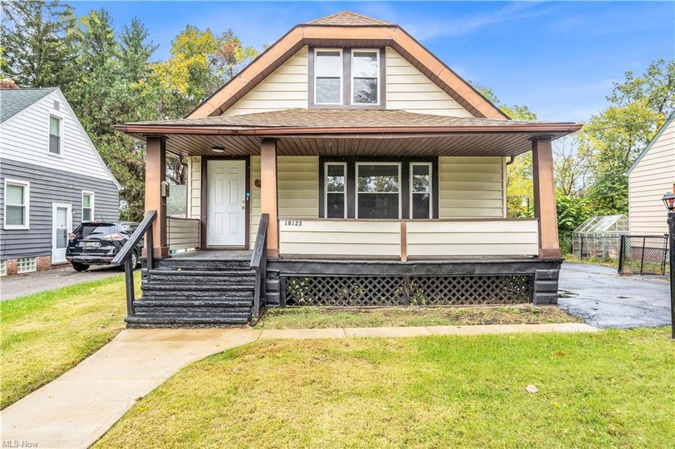 18123 Mccracken Rd, Maple Heights, OH 44137 - photo 1