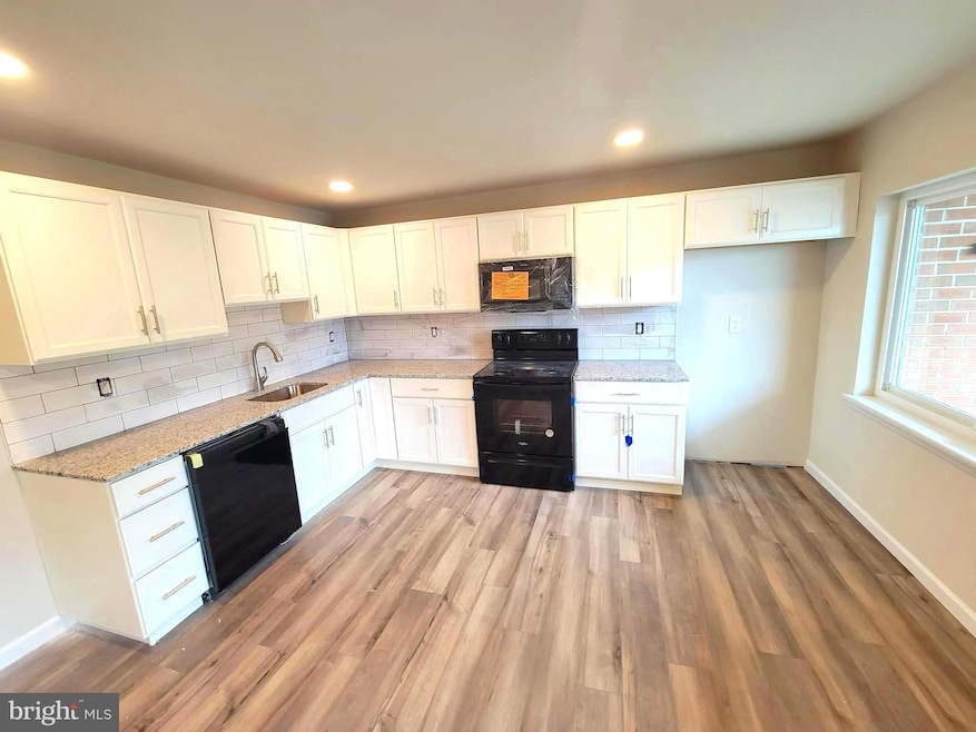 36 W Lancaster Ave unit D, Downingtown, PA 19335 - photo 1