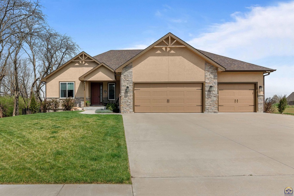 6324 SW 44th St, Topeka, KS 66610 - photo 1