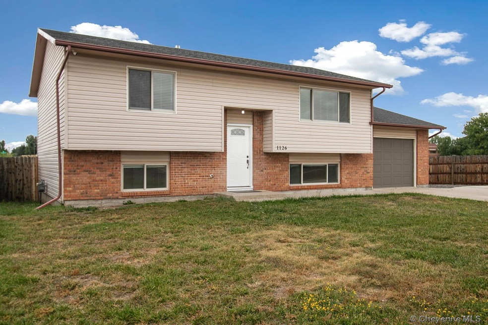 1126 Mulberry Ave, Cheyenne, WY 82001 - photo 1