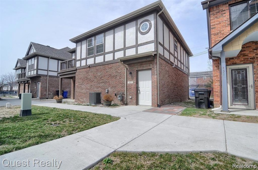 423 E Ferry St unit 16, Detroit, MI 48202 - photo 1