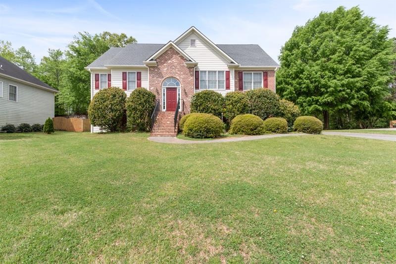Fantastic, Move-in Ready Home!