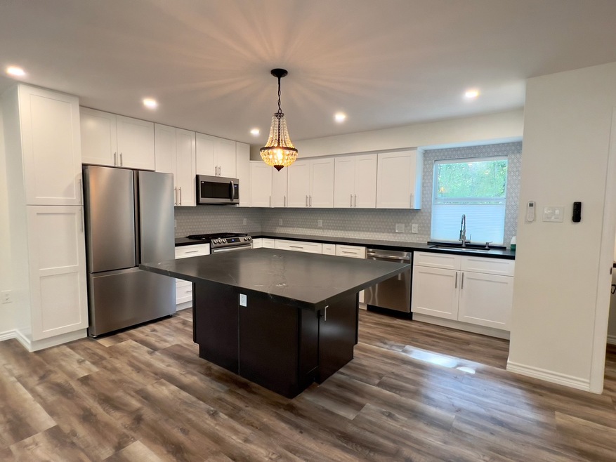 425 Hohldale St unit B, Houston, TX 77091 - photo 1