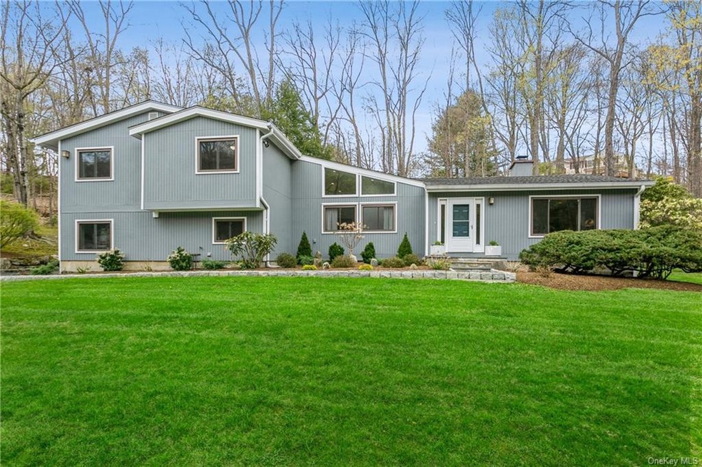 22 Whitlaw Close, Chappaqua, NY 10514 - photo 1