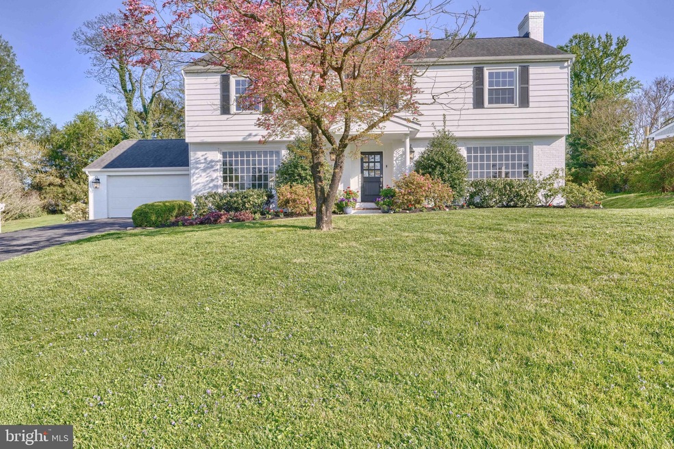 7009 Charles Ridge Rd, Towson, MD 21204 - photo 1