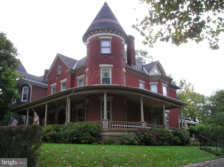 533 Reynolds Ave, Hagerstown, MD 21740 - photo 1