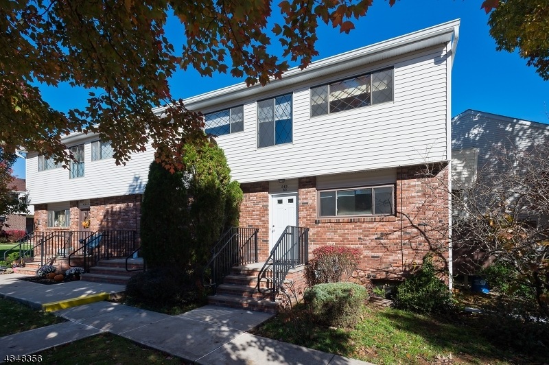 913 Merritt Dr unit B2, Hillsborough, NJ 08844 - photo 1