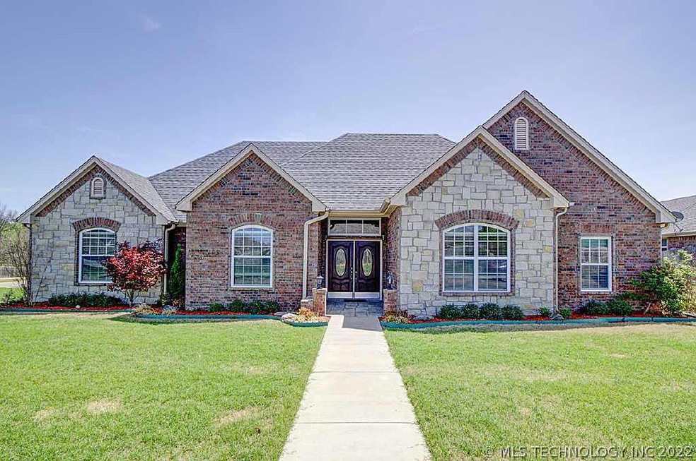 2815 SE Vicksburg St, Bartlesville, OK 74006 - photo 1