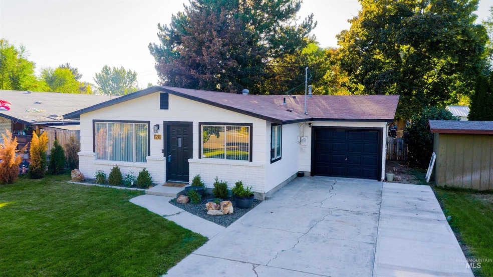 1211 Garland St, Nampa, ID 83686 - photo 1