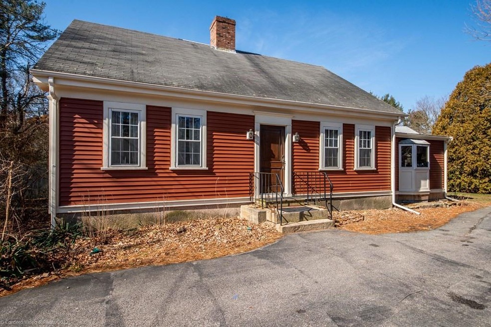 307 Walnut Plain Rd, Rochester, MA 02770 - photo 1