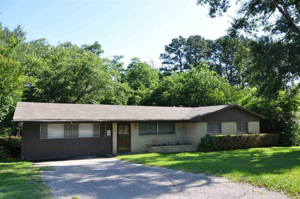 1115 Powers Dr, Tyler, TX 75701 - photo 1