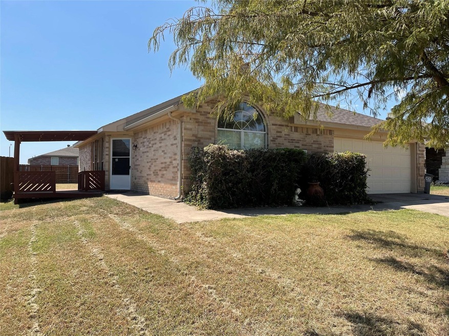 320 Lake Travis Dr, Wylie, TX 75098 - photo 1