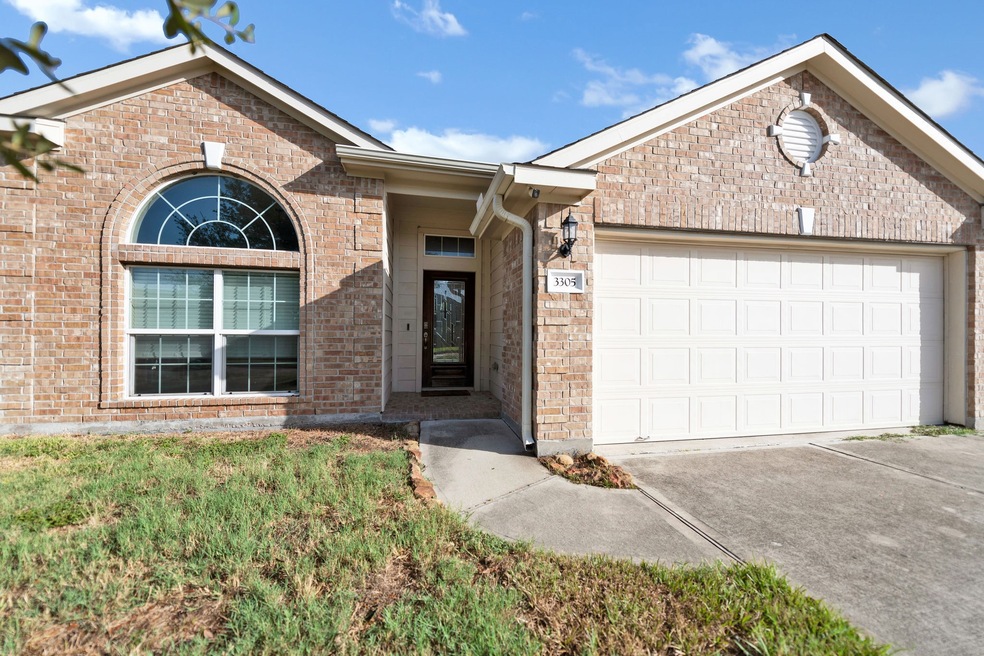 3305 Aberdeen Ct, Bay City, TX 77414 - photo 1