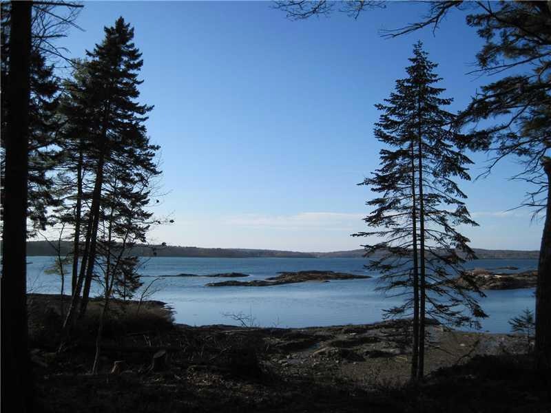 Land/Lot. Low Tide