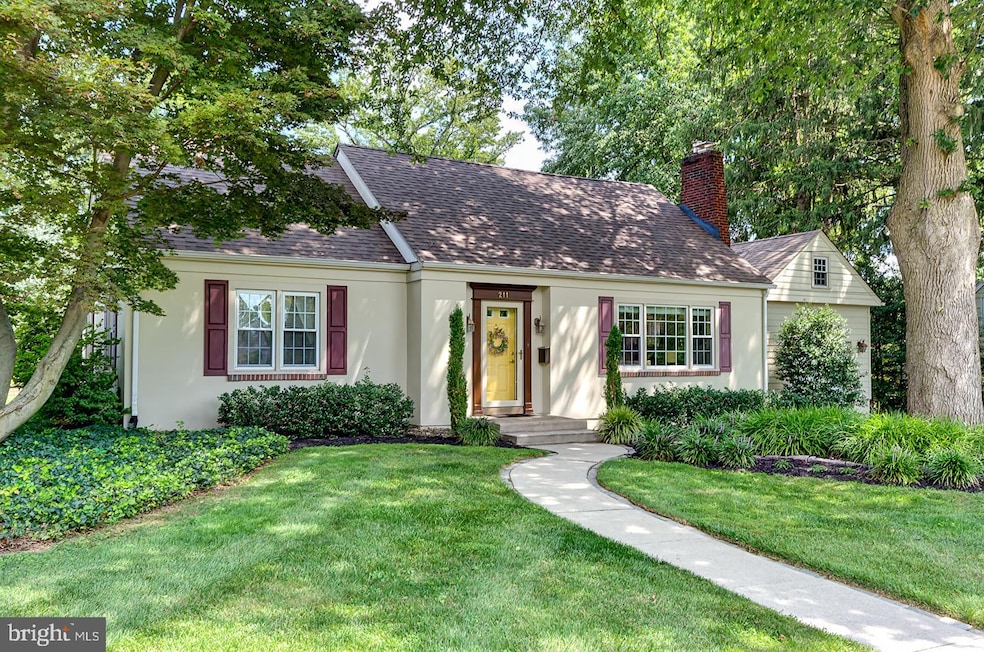 211 Pembrook Ave, Moorestown, NJ 08057 - photo 1