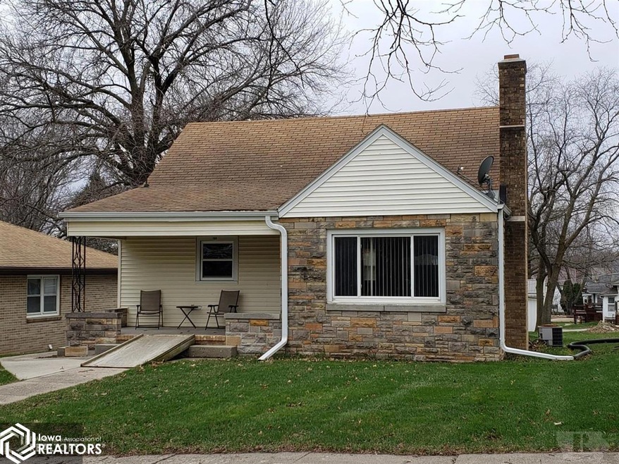 705 E Division St, Audubon, IA 50025 - photo 1