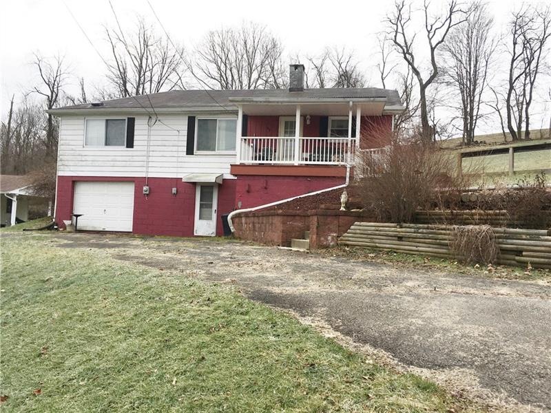 1 car garage plus large driveway for extra parking