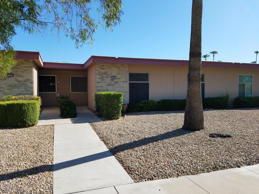 10926 W Topaz Dr, Sun City, AZ 85351 - photo 1