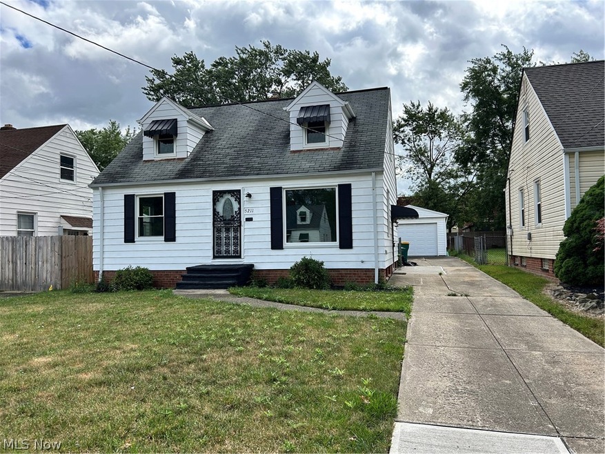 5211 Henry St, Maple Heights, OH 44137 - photo 1