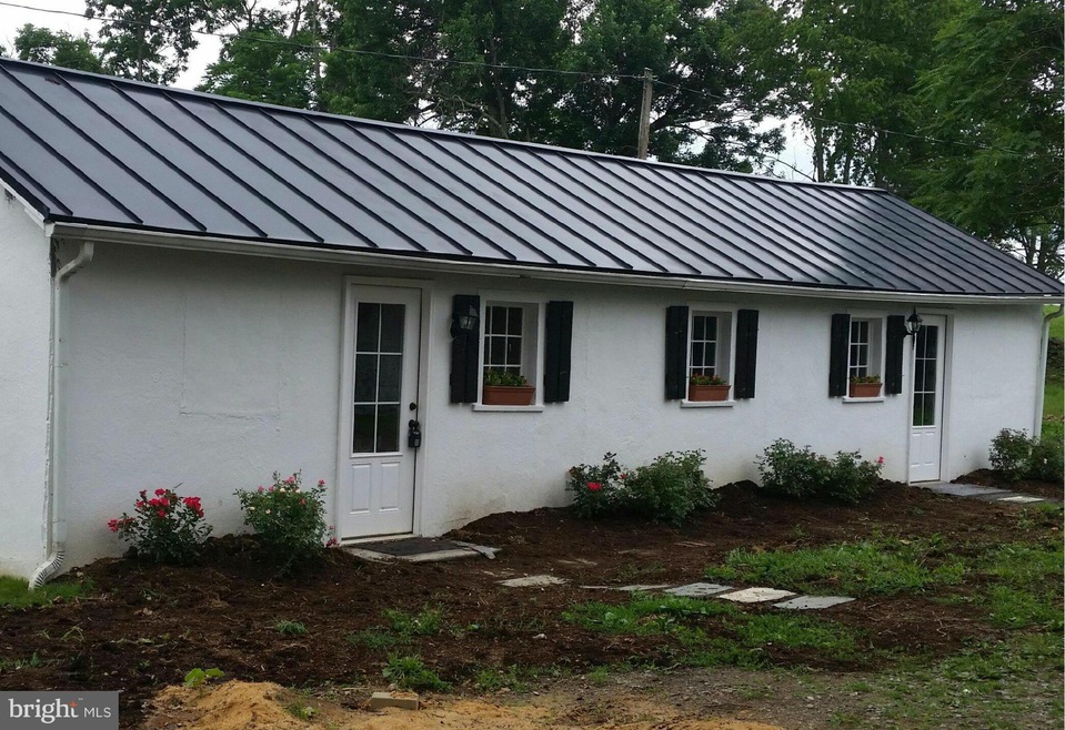 1481 Atoka Rd unit B, Marshall, VA 20115 - photo 1